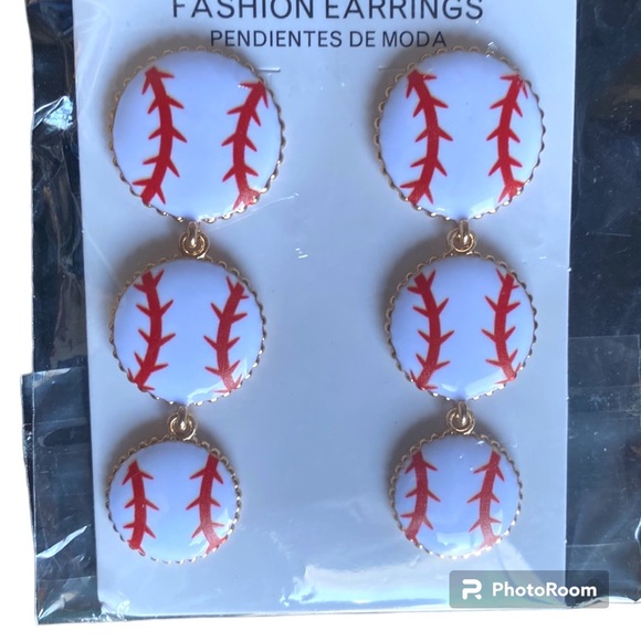 ❌SOLD❌Baseball Fashion Earrings - Picture 3 of 3